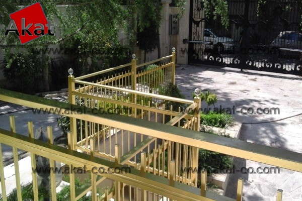 نرده آلومینیوم طلایی