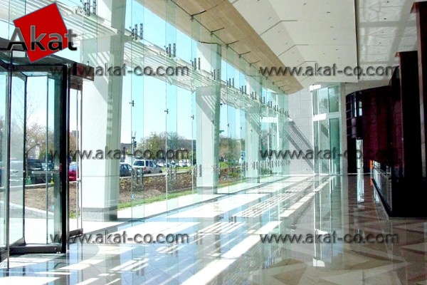 نمای اسپایدر شیشه ای