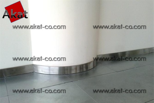 قرنیز استیل